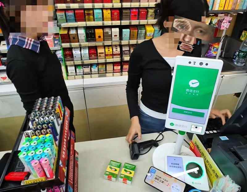  便利店巨头卷入售假争议；低成本违法如何屡禁不止。 新闻