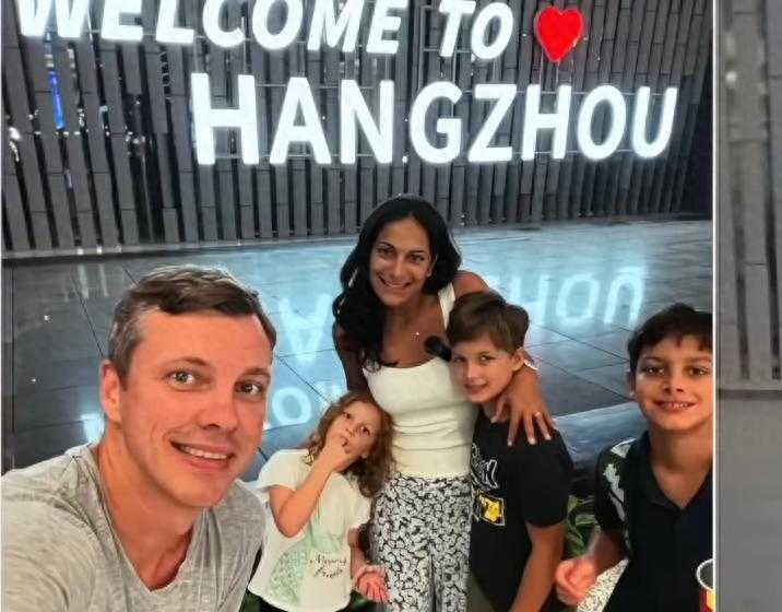  技术架构与社会治理的交汇：深夜快递自提系统运行机制深度解析 新闻