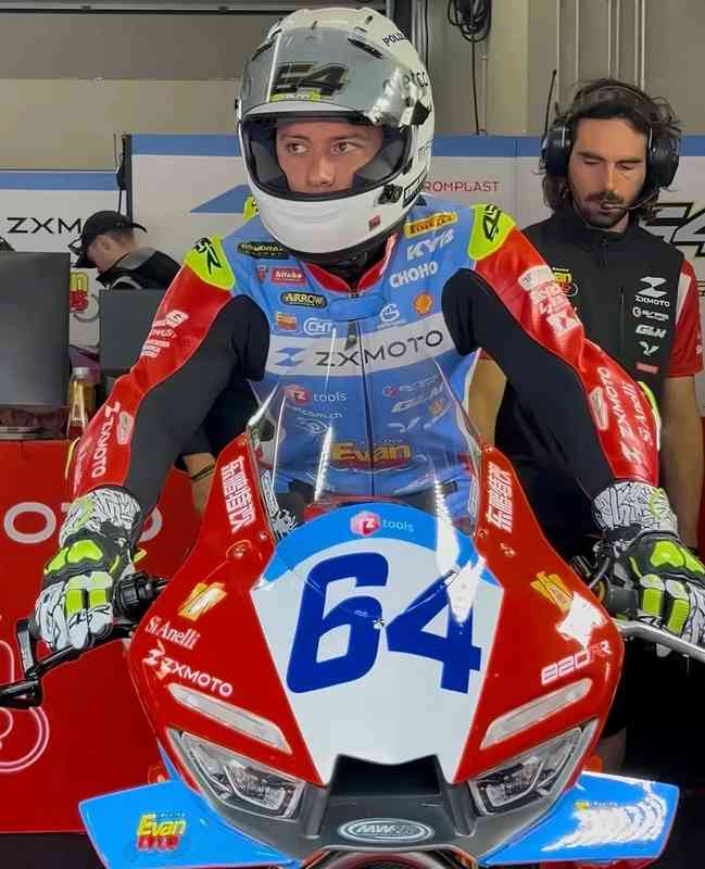  WSBK荷兰站数据复盘：德比斯与卡里卡苏洛的赛道效率对比分析 体育新闻