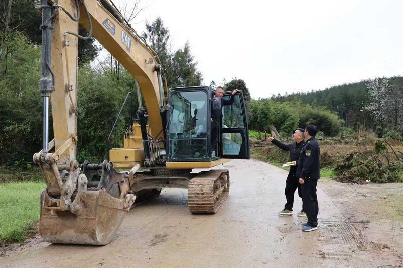  施秉县交通运输局：以系统化排查机制筑牢汛期道路安全防线 新闻