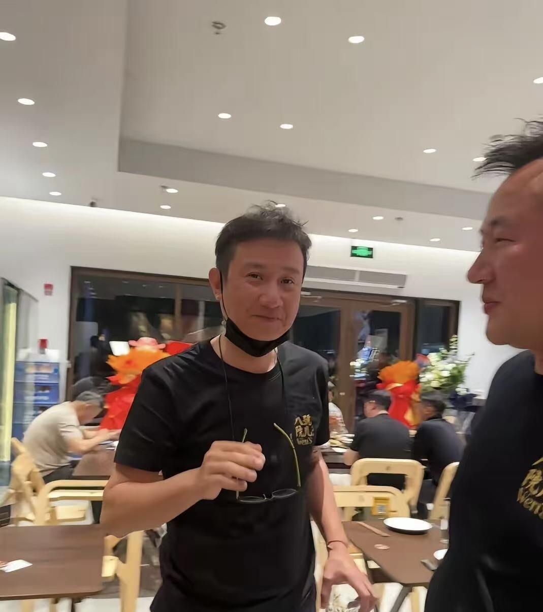  那枚戒指背后的温度：一个41岁男人重新出发的故事 娱乐新闻