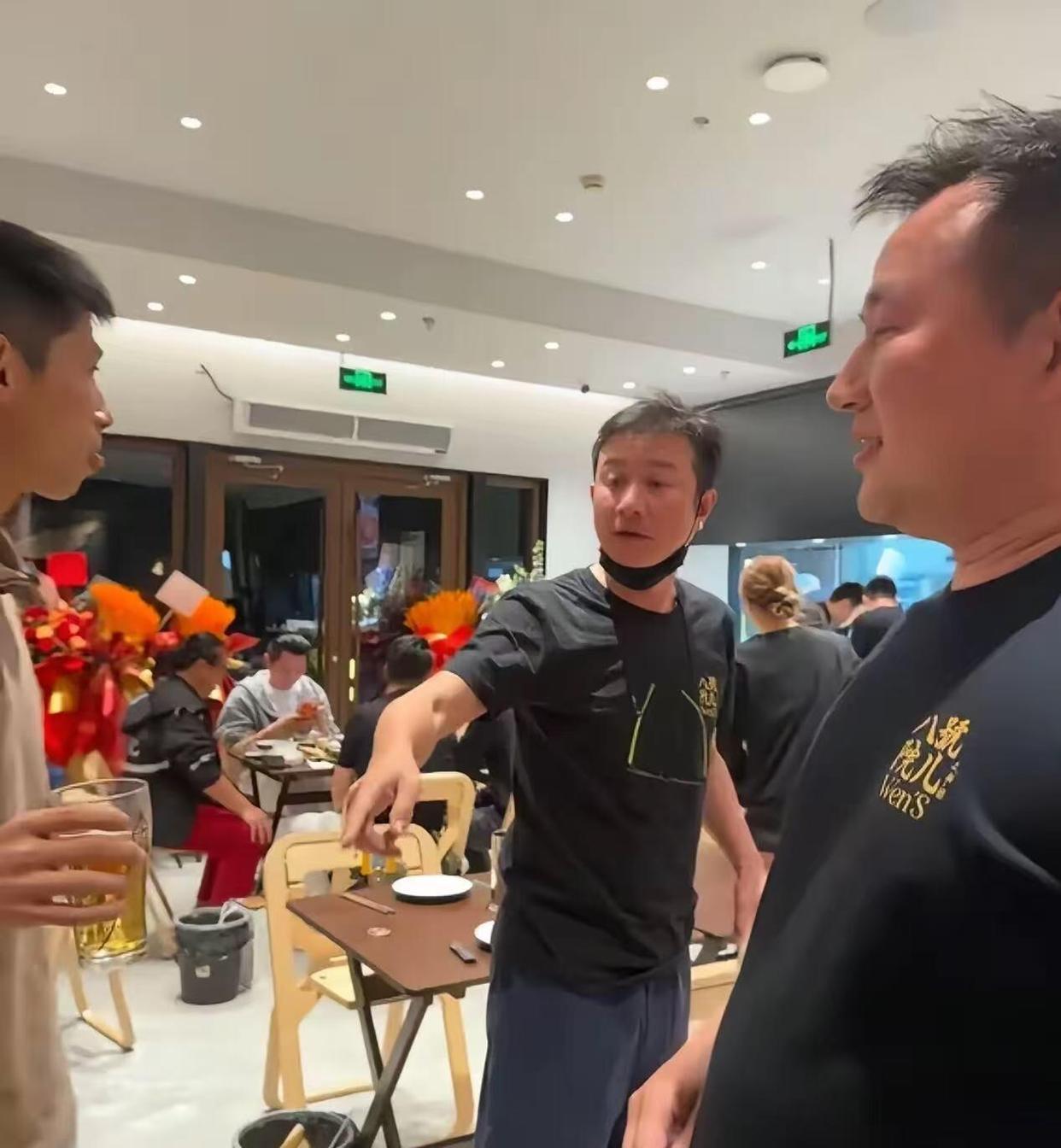  那枚戒指背后的温度：一个41岁男人重新出发的故事 娱乐新闻