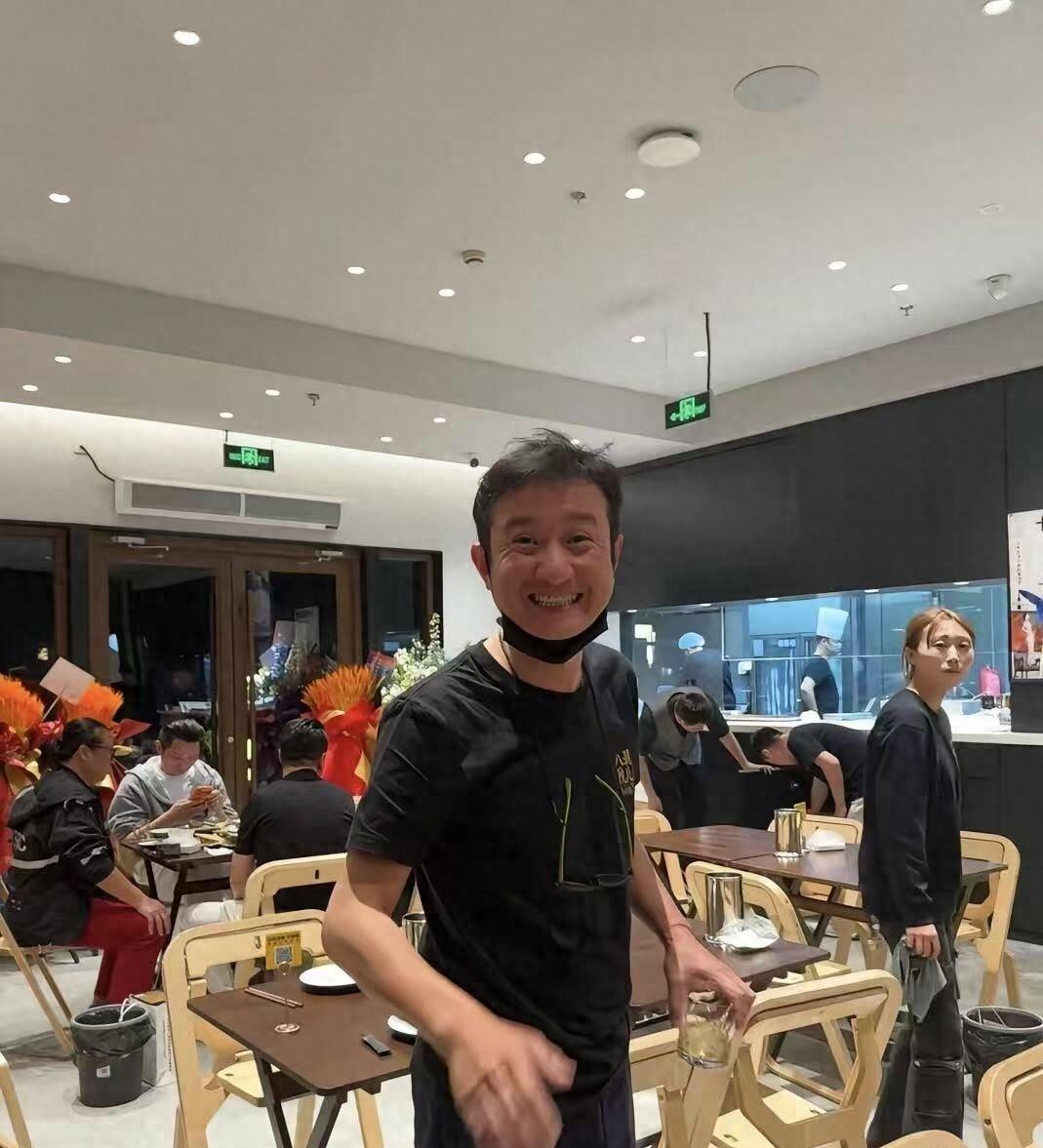  那枚戒指背后的温度：一个41岁男人重新出发的故事 娱乐新闻